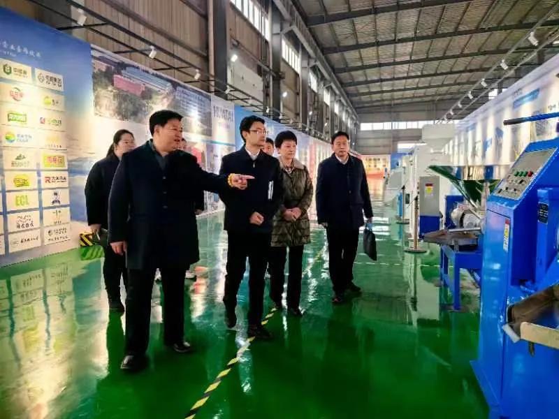 滑县县委常委、常务副县长冯刚一行莅临华泰智能装备集团调研